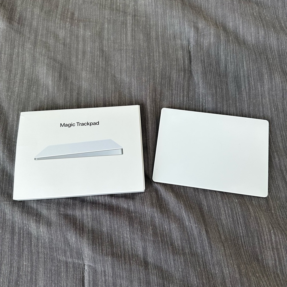 Apple Magic Trackpad - White